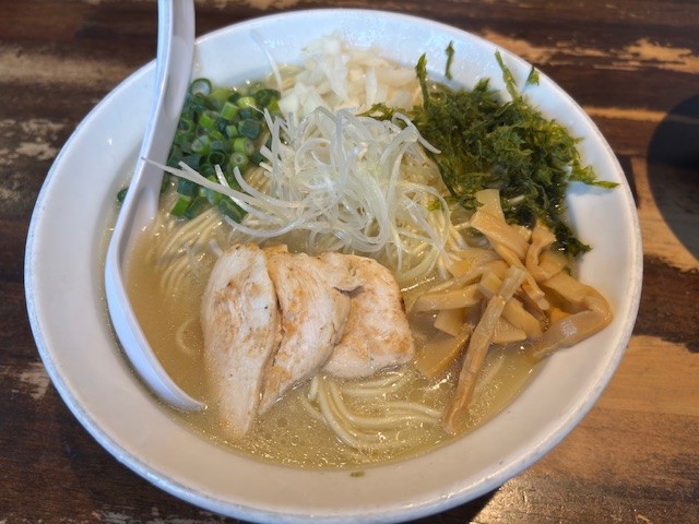 2025年新人ブログデビュー⑥ それはそれは美味しい食べ物のコト 麵屋飛翔_濃厚ラーメン